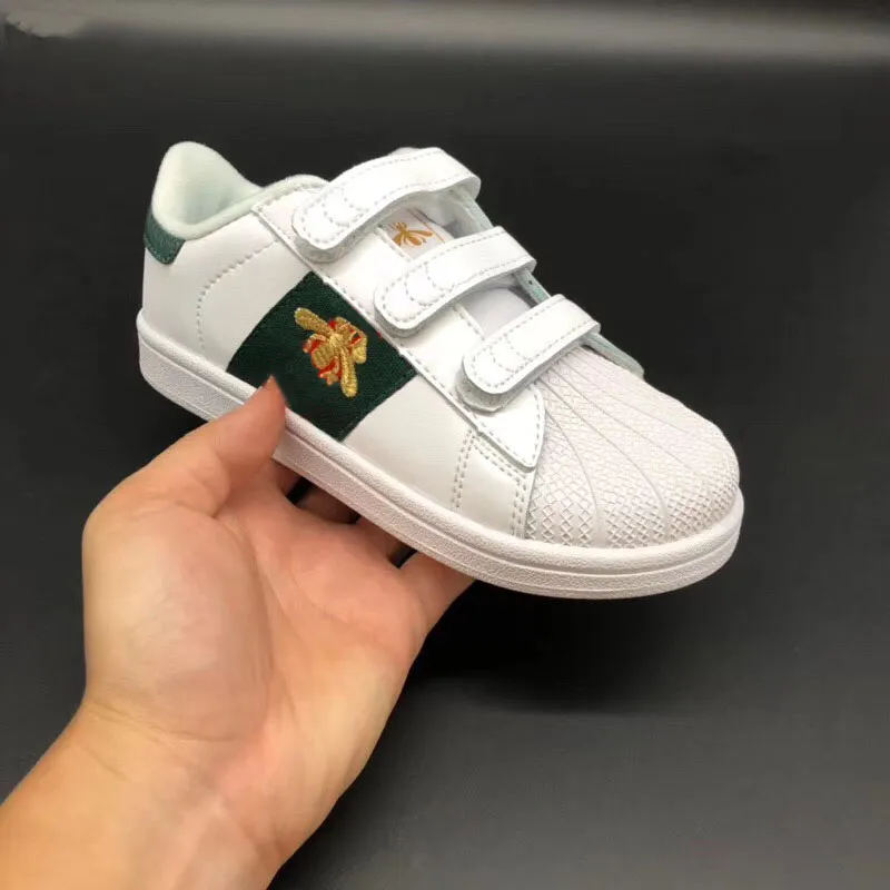Baby skor nyfödda pojkar tjejer första vandrare barn småbarn spets upp pu sneakers prewalker vita skor