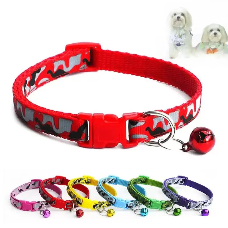 2022 Nowy Kamuflaż Dog Cat Bell Collar Regulowany Outdoor Wygodne Nylon Pet Collar dla małych psów Szczeniaki Zwierzęta Kołnierze