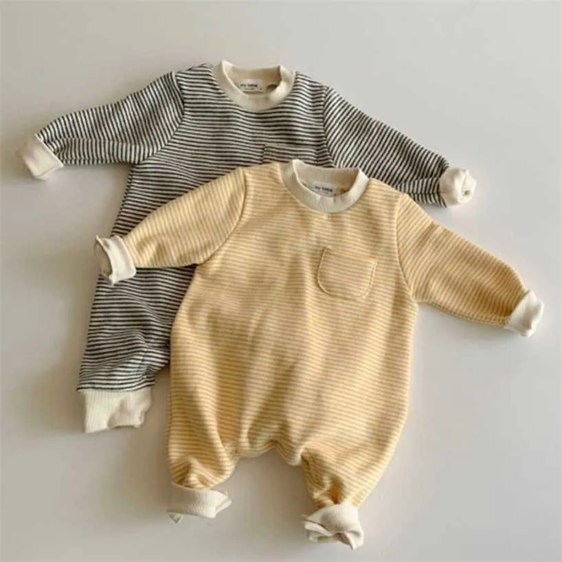 Autumn And Winter Baby Jumpsuit Stripe Plush Fashion Simplicity Leisure Thickening Boys Girls Clothes 220106