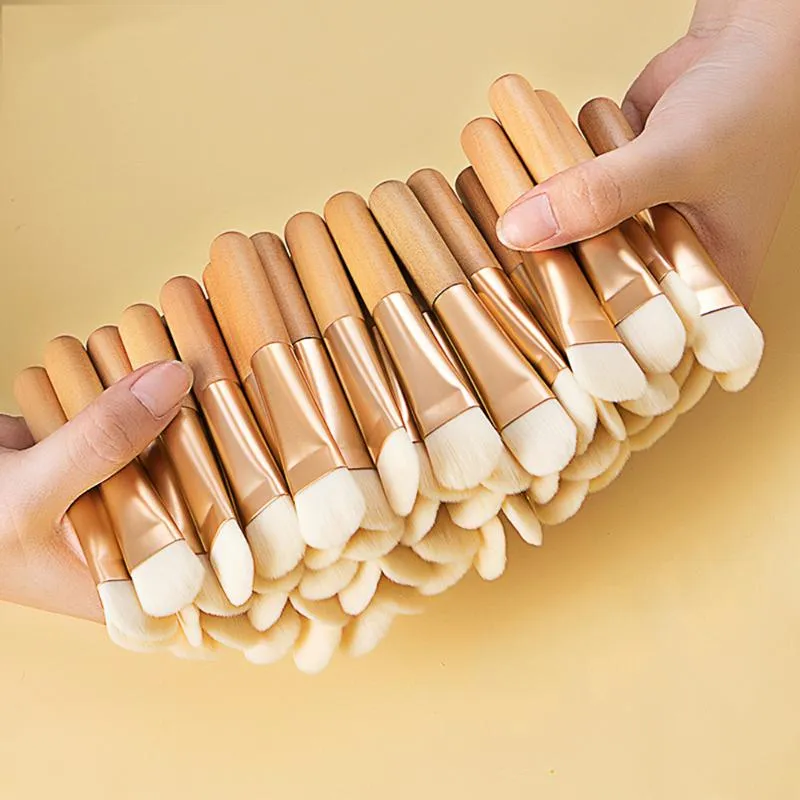 Makeup Brushes 50Pcs/lot Facial Mask Soft Brush Wooden Handle Portable Face Fan-Shaped Professional Skin Care Cosmetics Tool