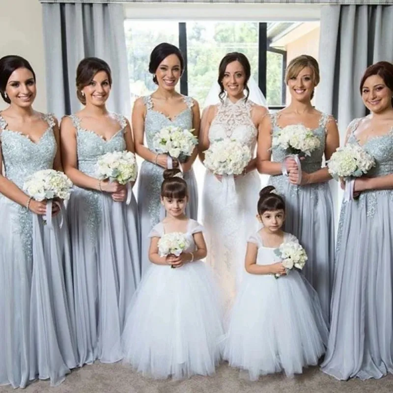 Country Sky Blue A Linia Druhna Suknie na Wesela Szyfonowa Koronkowe Aplikacje Side Split Zipper Powrót Plus Size Maid of Honor Suknie