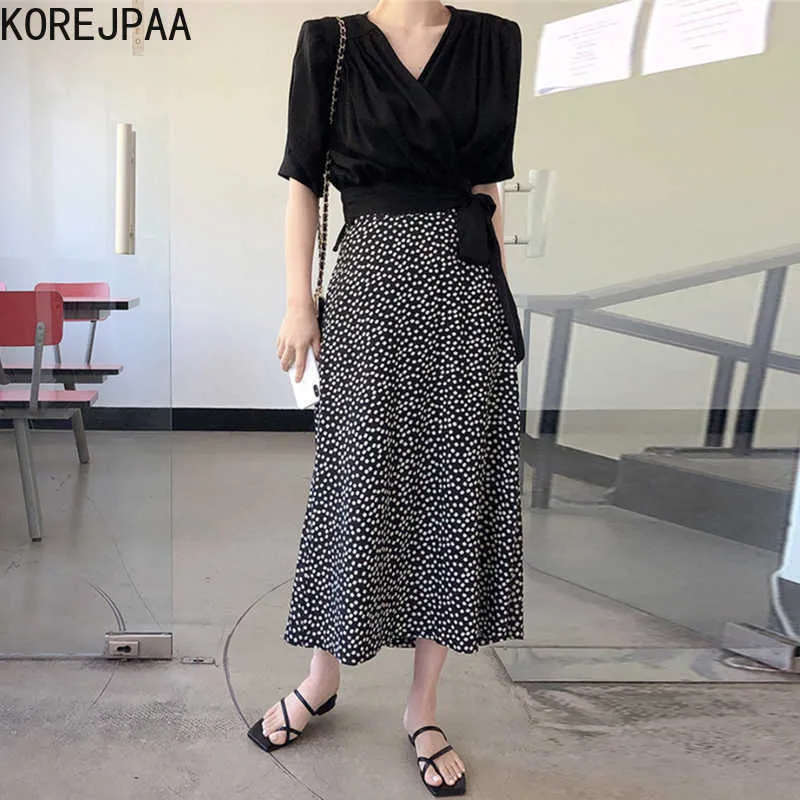 Korejpaa Women Sets Summer Korean Chic French Elegant Temperament Slimming V-Neck Tie Bow Shirt High-Waist Polka-Dot Skirt 210526