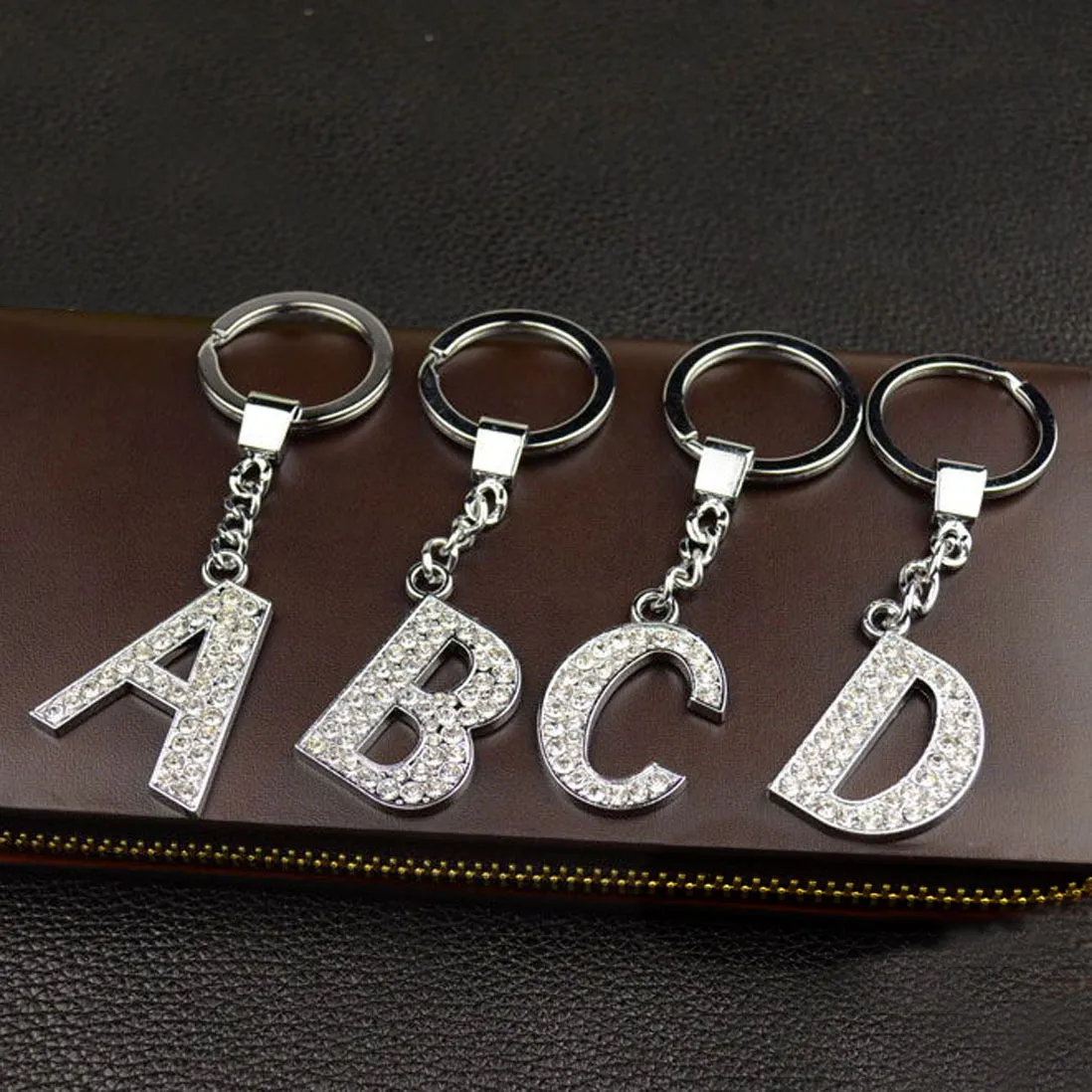 26 A-Z Crystal English Letters Początkowy Keychain Klucze Pierścionki Posiadacze Torba Wisiorek Urok Moda Biżuteria Prezent