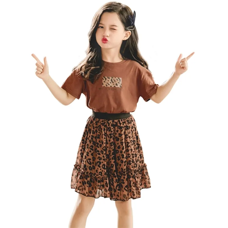 Vestiti estivi per ragazze Tshirt + gonna per bambini con stampa leopardata Costume da adolescente 210527