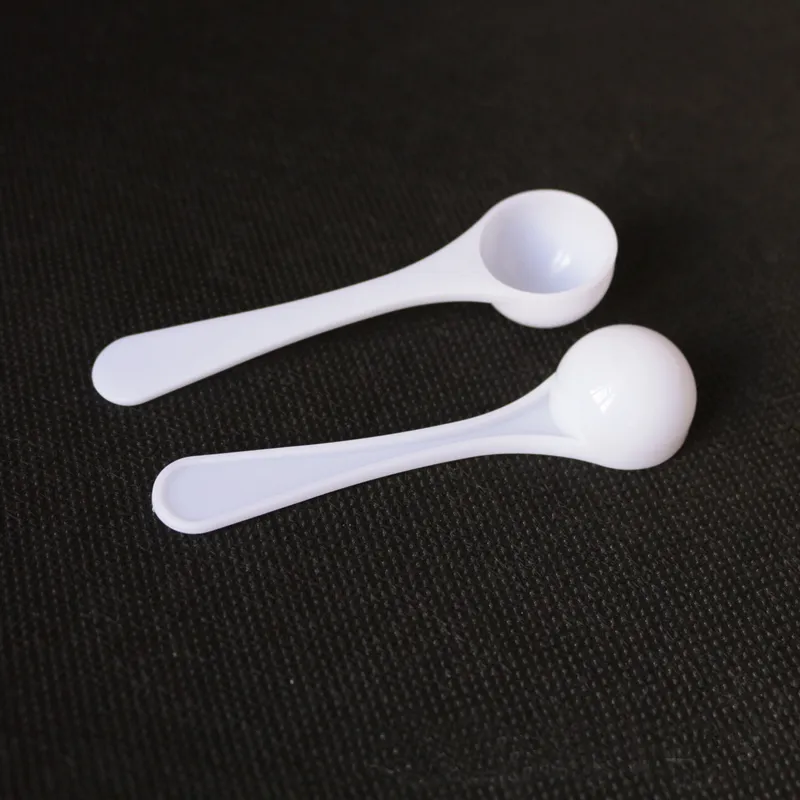 2g 4ml Manico in plastica Cucchiaio dosatore Utensili da cucina Cottura Accessori da forno Cucchiai in polvere per chicchi di caffè