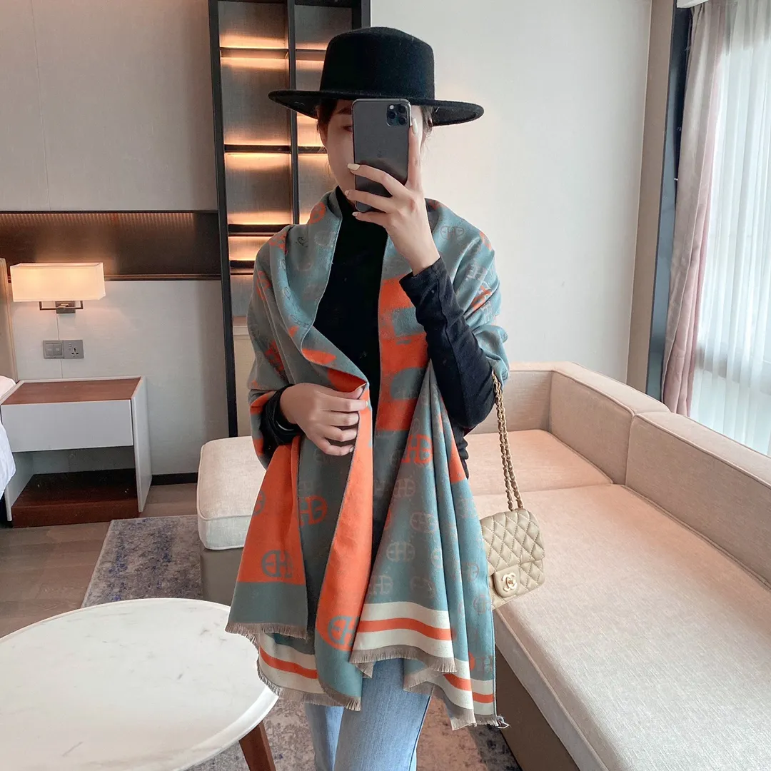 2022 Fashionable best-selling women`s Xin scarf, Autumn/winter warm cashmere printed long scarves 180*65cm Fast delivery