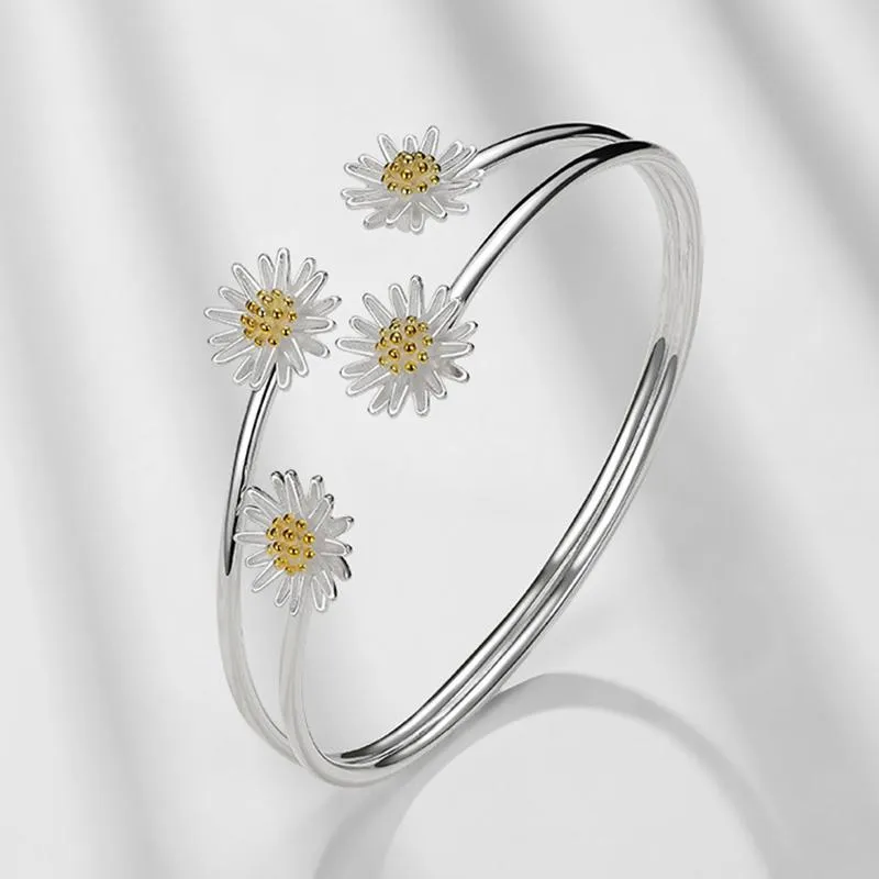 Bransoletka Koreański Styl Daisy Flower Charm Bransoletka Srebrny Kolor Elegancki Słonecznik Otwarcie Dla Kobiet Wedding Party Jewelry
