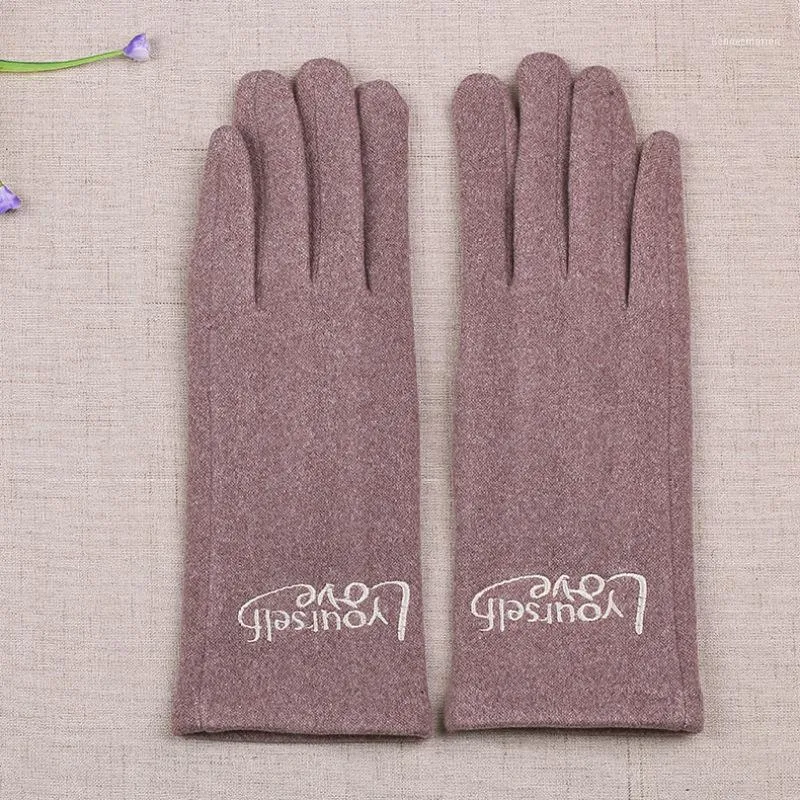 Five Fingers Gloves Winter Women Touch Screen Plus Velvet Inside Thin Section Simple Style Keep Warm Letter Embroidery Female Gloves1