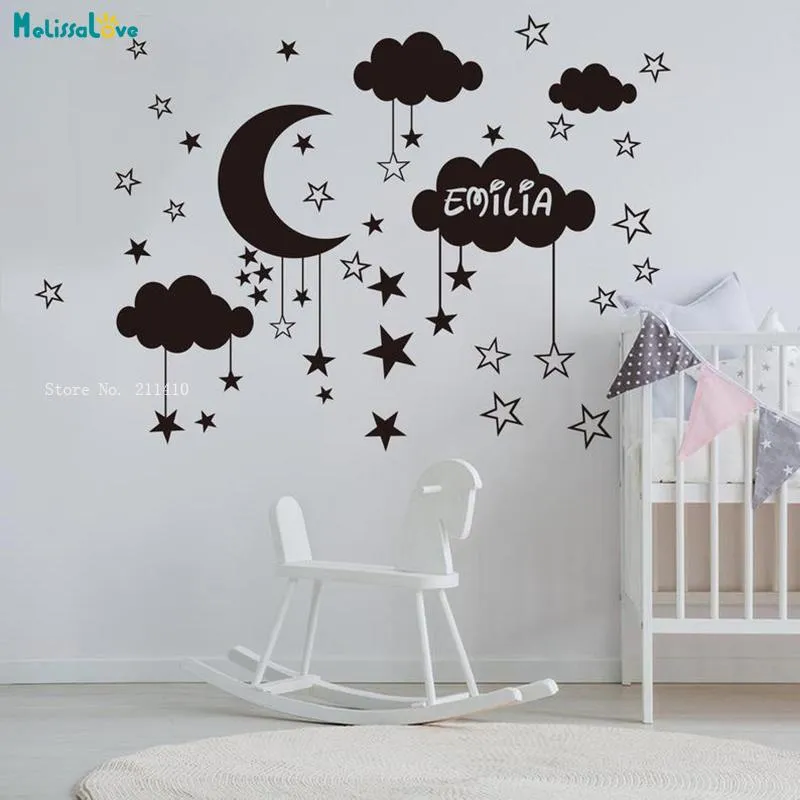 Muurstickers Custom Name Moon Star Cloud Decals Cartoon Sky Stars Wolken Nursery Gepersonaliseerde Sticker Mooie YT4927