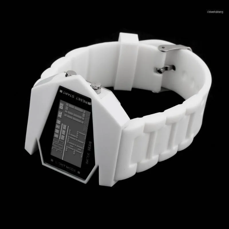 ساعة Wristwatches Stylsih Airplane Shape Light Digital Sport Watches for Men Lad