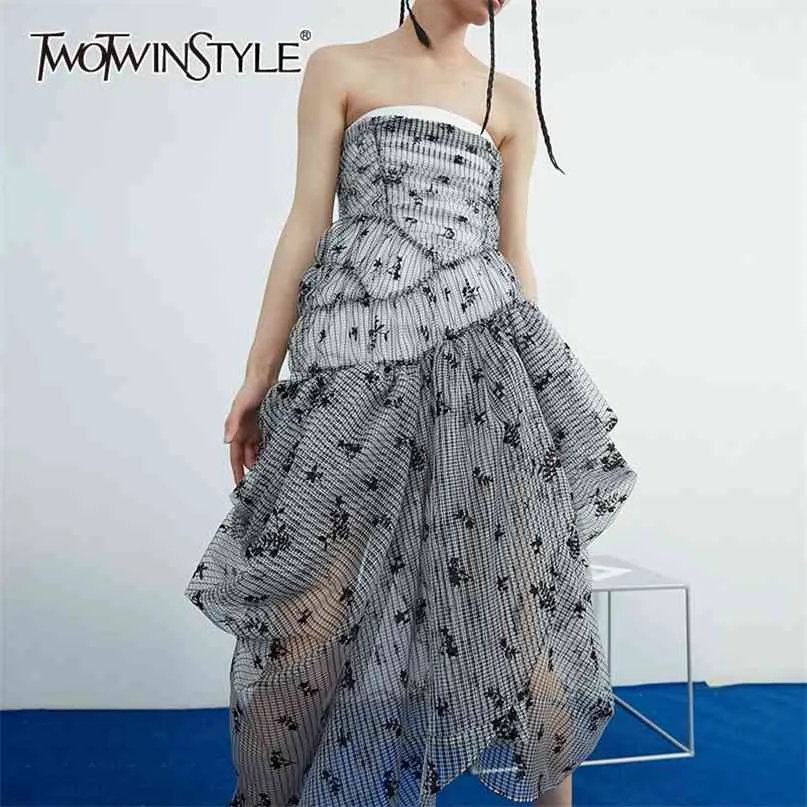 女性のためのセクシーなスリムドレスのためのストラップレスのノースリーブの高い腰の不規則な裾の夏のドレス女性のファッション210520