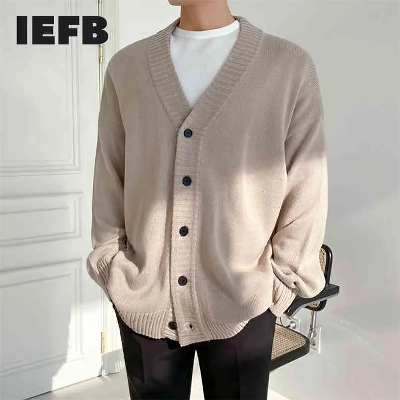 IEFB Korean Single Breasted V Collar Kintted Cardigan Sweater Men's Outerwear Trendy Handsome Mens Knitwear Spring Autumn 9Y4499 210818