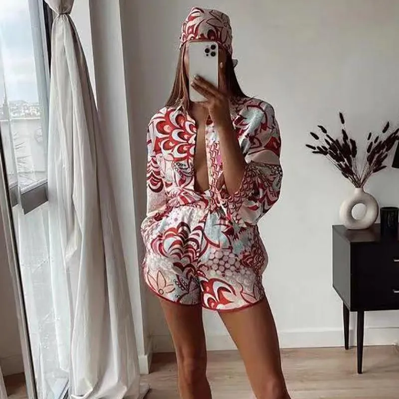 Träningsoveraller för kvinnor ZXQJ Vintage Kvinnor Red Peahen Print Shorts Kostym 2021 Sommarmode Dam Lös Satin Boho Tvådelad Set Flickor Chic Shir