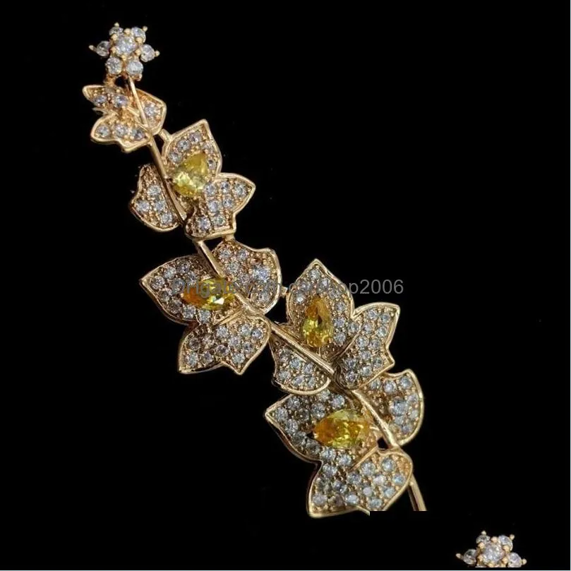 Pins, Brooches MADALENA SARARA Ziron Inlaid Crystal Copper Gol Plated Brooch Pin Easy Insert For Women Jewelry MD-00535D