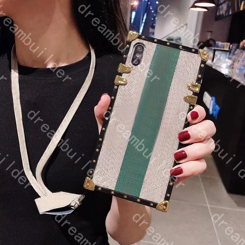 حالات هاتف أزياء لـ iPhone 14 Pro Max 12 12Pro 12Promax 13 13Pro 13Promax 11 XSMAX PU Leather Emerbroidery Snake Shell مع الحبل