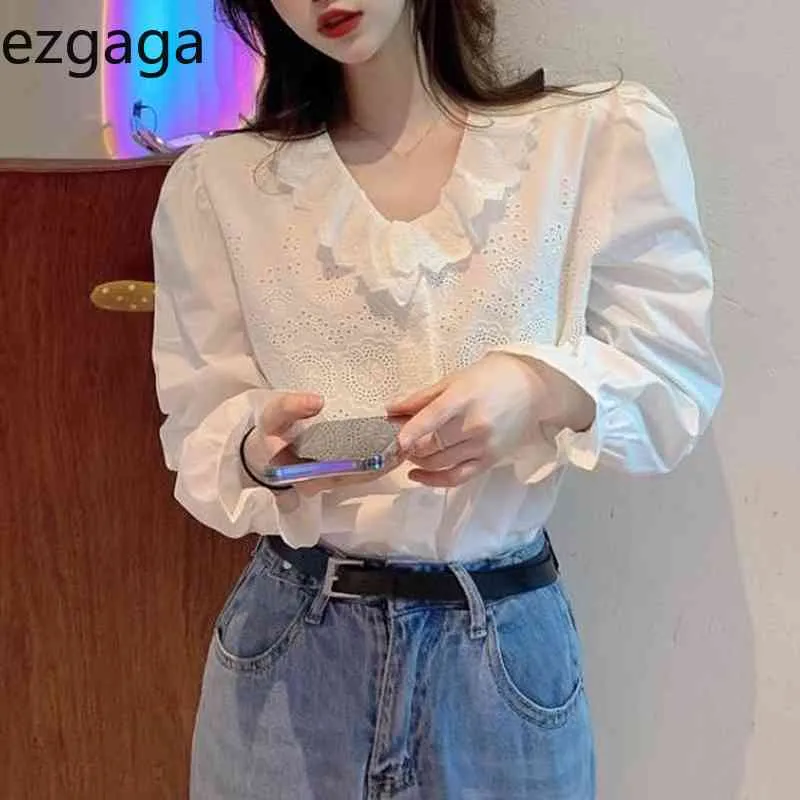 Ezgaga Bluz Kadınlar Bahar Yeni Kore Dantelli Puf Kol Uzun Kollu Beyaz Gömlek Zarif Ruffles Gevşek Moda Blusas 210430
