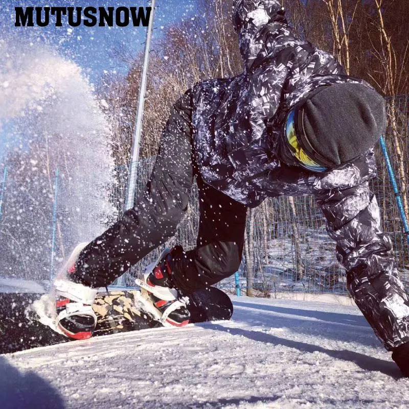 Skidåkare Mäns Ski Suit 2021 Outdoor Warm Vattentät Vindtät Andbar Manlig Vinter Snowboard Jacka och Byxor Snow Set Varumärken