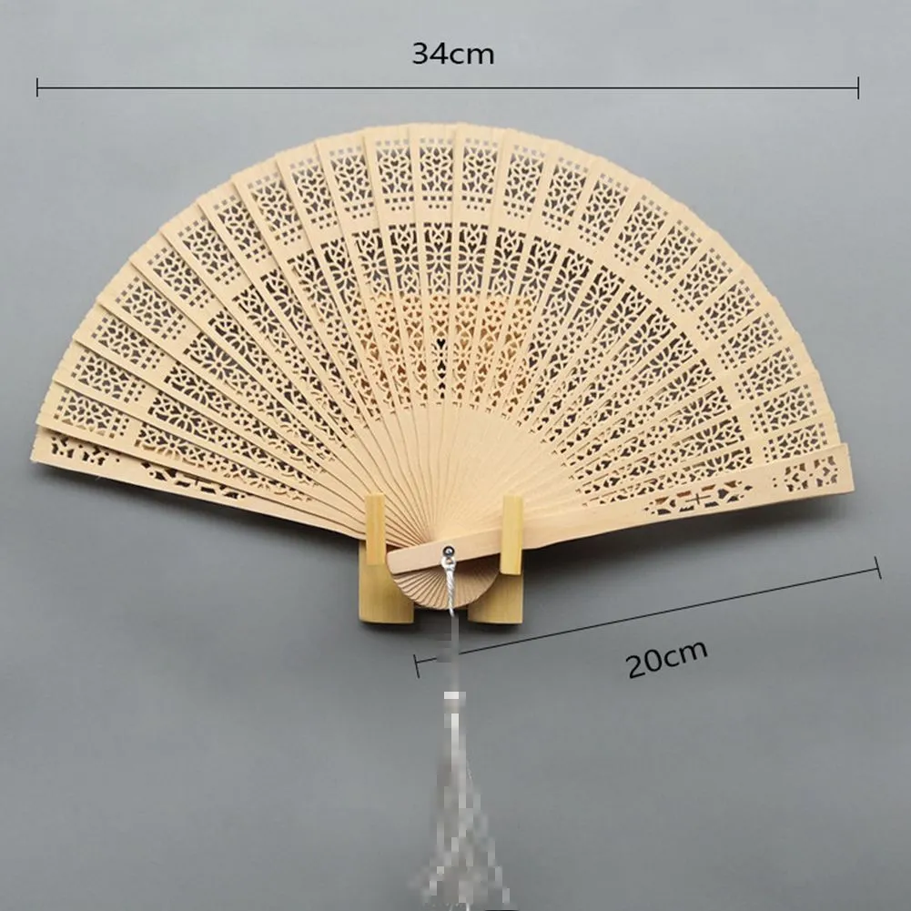 12st CHINESE Wood Dance Fans Event Leveranser Personlig Bröllopsfest Favorit Giveaways Sandelträ Folding Handfläkt Öppet Storlek 34 * 20cm Showgirl Dancing Prop