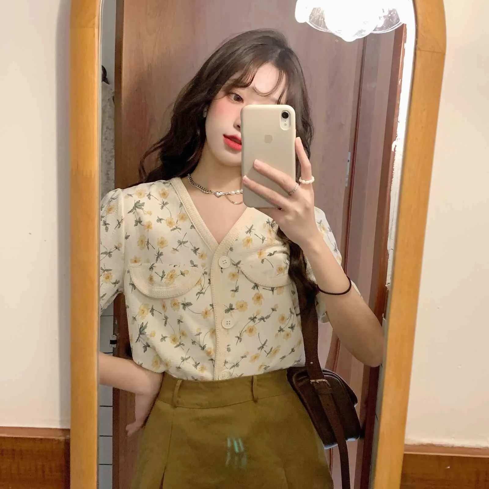 Women's Linen Shirts Women's Cotton Linen V-Neck Blouse - 3/4 Sleeve Casual Summer Tops 3/4 Sleeve V-neck Shirt