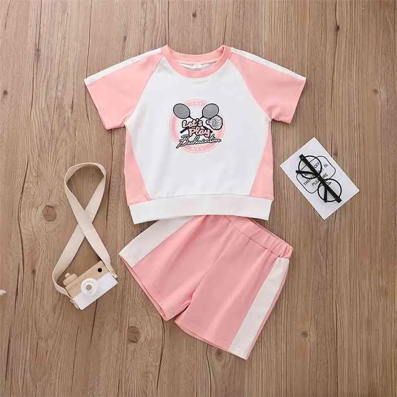 Sommarbarn sätter Casual Short Sleeve O Neck Print T-shirt Patchwork Rosa Shorts Söt 2PCS Tjejer Pojkar Kläder Set 2-6T 210629