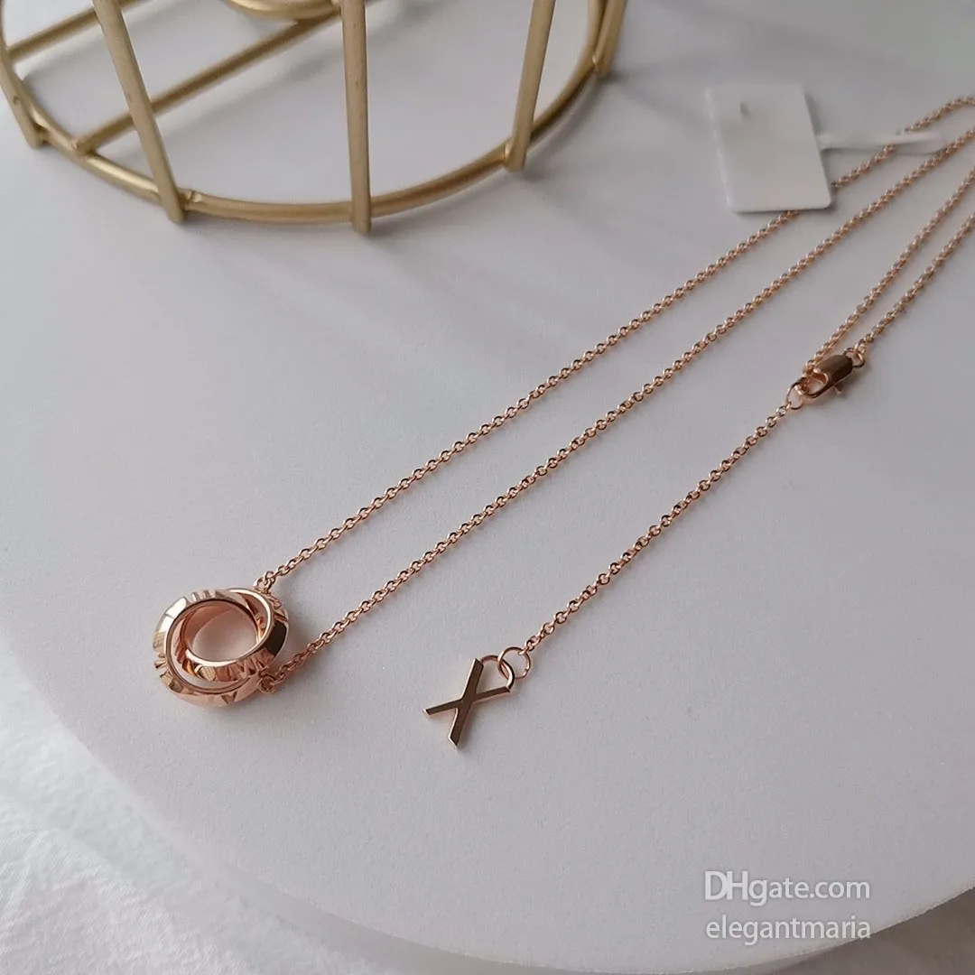 Womens gold pendants discount