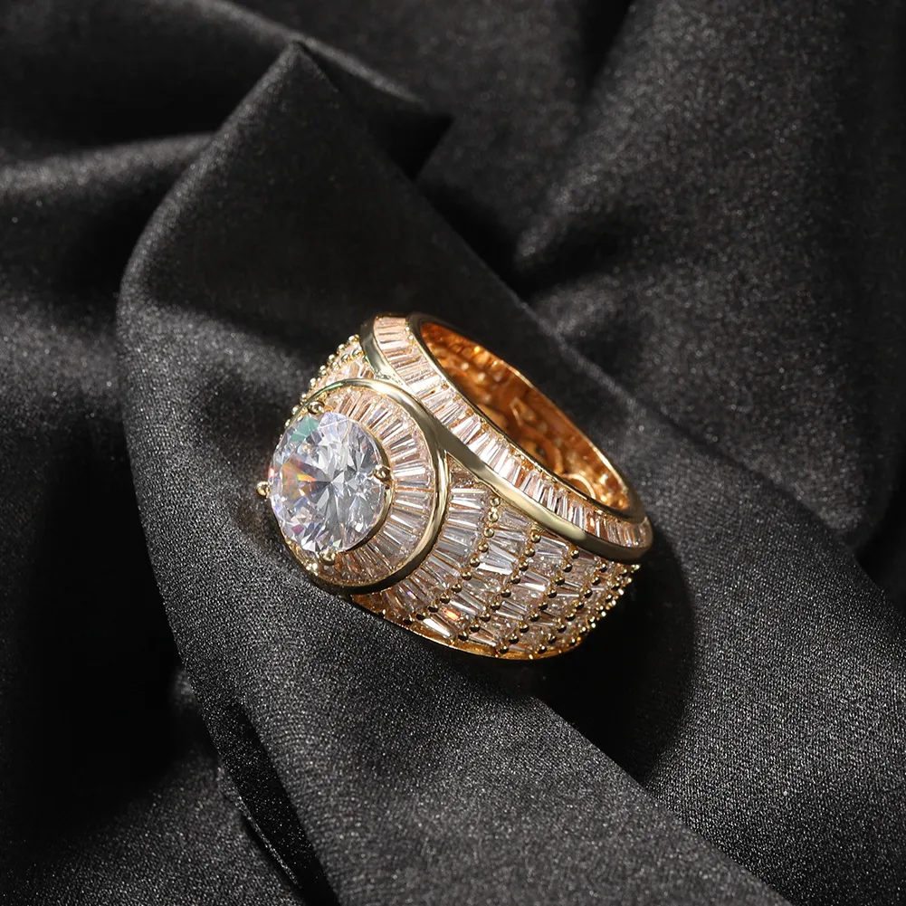 Men's Fashion Ring with CZ in 10kt Gold | Las Villas Jewelry