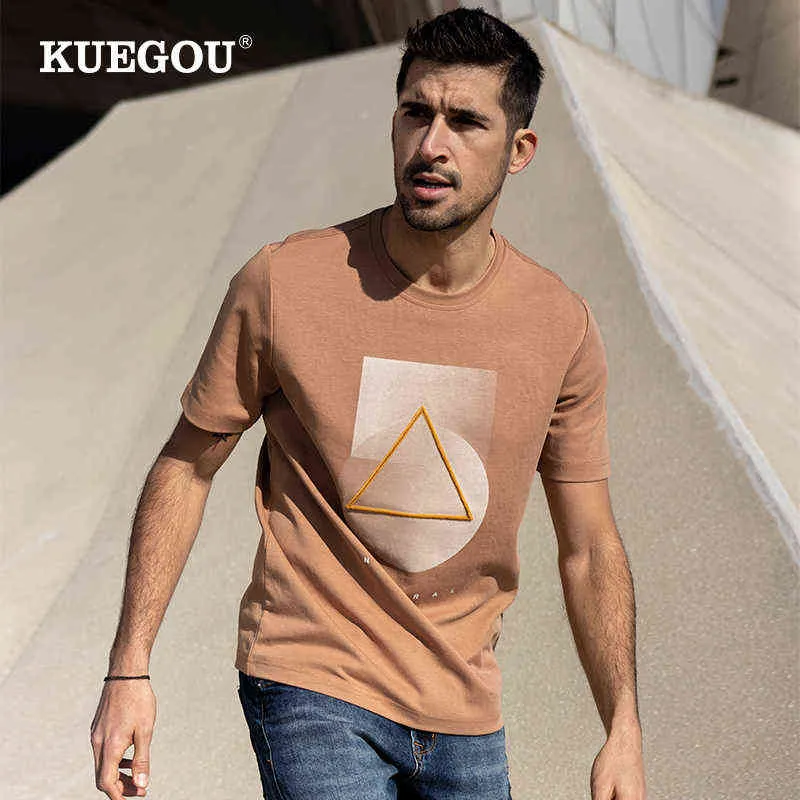 Kuegou 2021 의류 티 남성 티셔츠 짧은 소매 여름 티셔츠 패션 고품질 기하학 자수 탑 플러스 크기 10897 G1217
