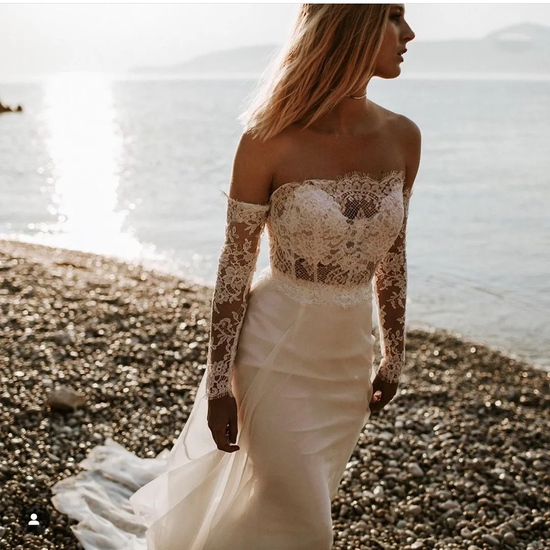 Abiti da sposa sexy sirene alla sirena in spiaggia a maniche lunghe senza spalline