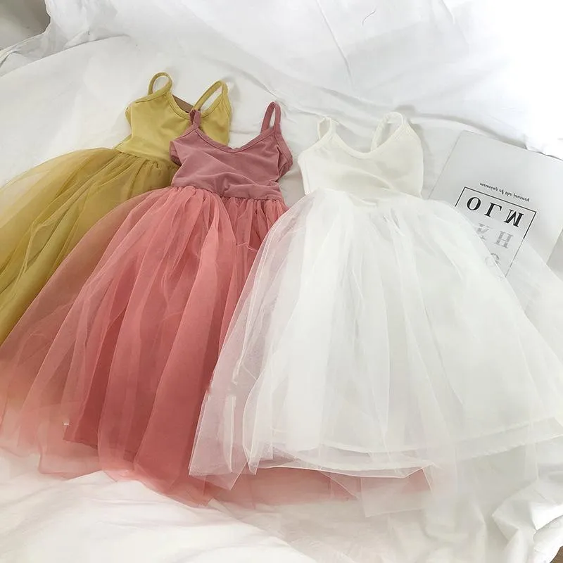 Meisje jurken zoete meisjes zomer sling vest jurk voor kinderen kinderen gele tule prinses gebreide katoenen patch gaas kleding