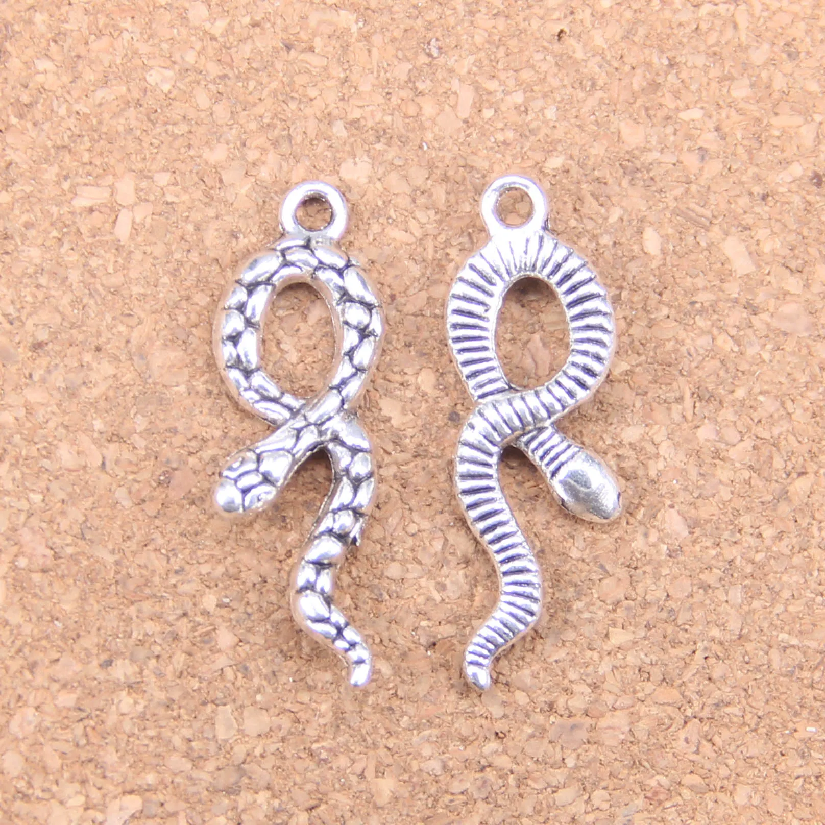 55st Antik Silver Bronze Plated Snake Charms Pendant DIY Halsband Armband Bangle Fynd 34 * 11mm