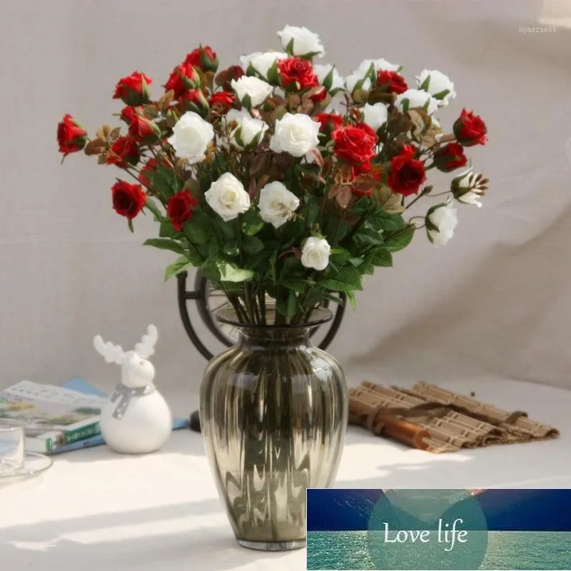 3頭ラテックスローズ小さな芽の造られた花本当のタッチバラの花、結婚披露宴や誕生日のための家の装飾1