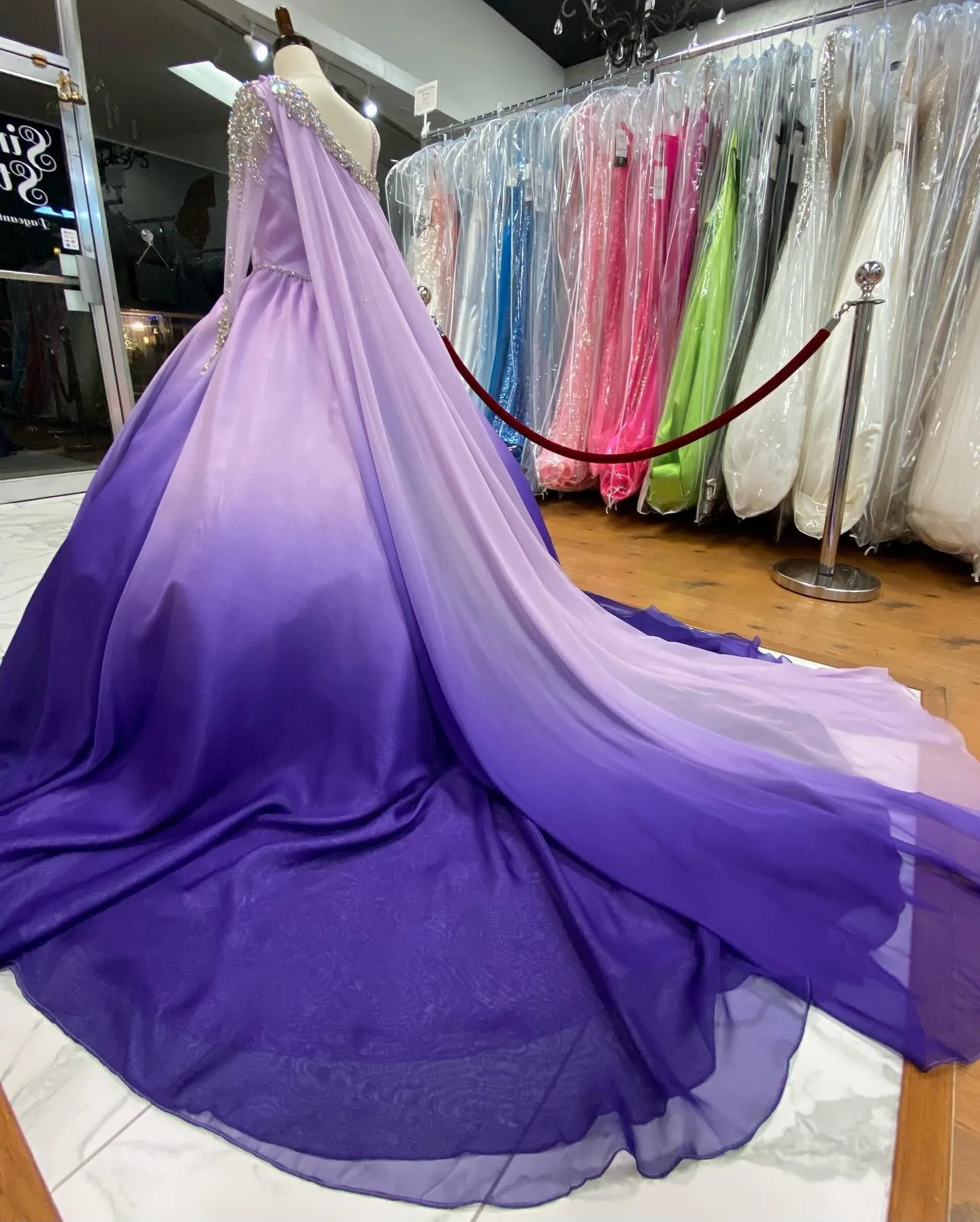 Ombre Purple Chiffon Ball Gown Dress for Girls Crystal Beading Long Sleeve Formal Party Wear 2024 Pageant