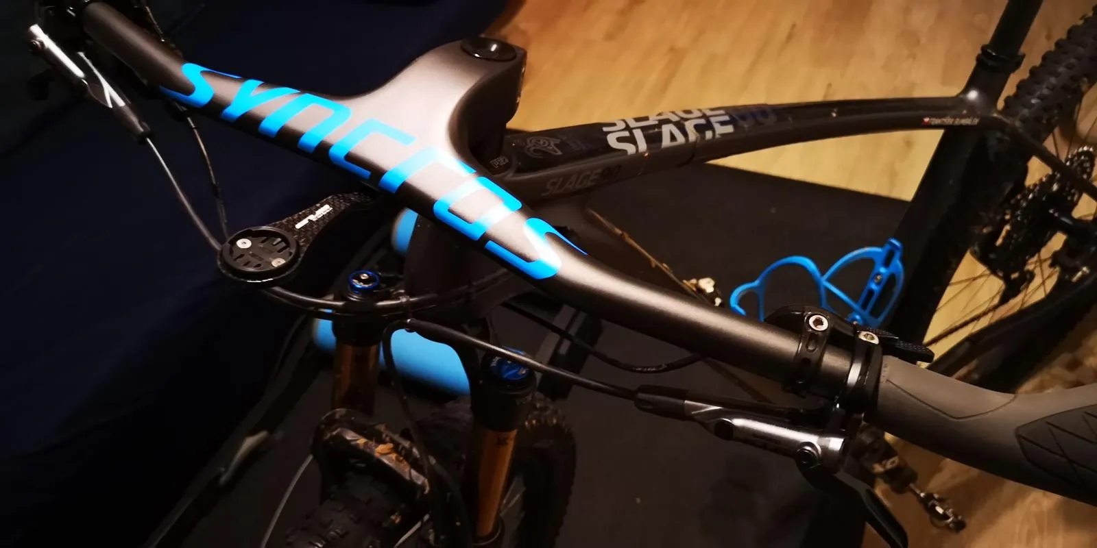 Guidon VTT Intégré En Fibre De Carbone Ultralight - 17°, 740 Mm, Tige Comprise