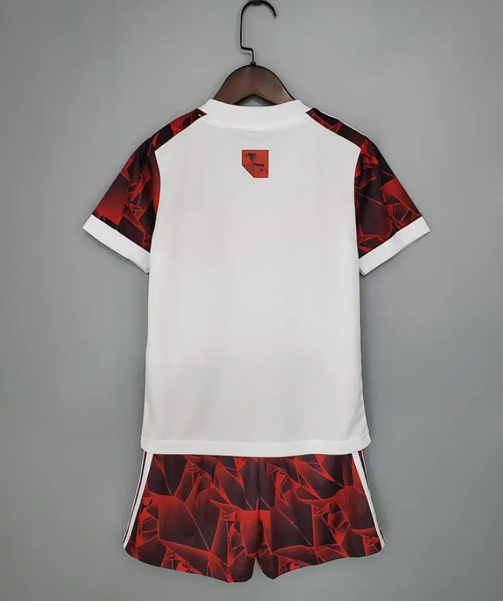 Flamengo Club Soccer Jersey 2021 2022 Brazilië Kit Home Away DiGo Vinicius Jr Camisa Mengo Gabriel B Man Shirt Kids Set Football