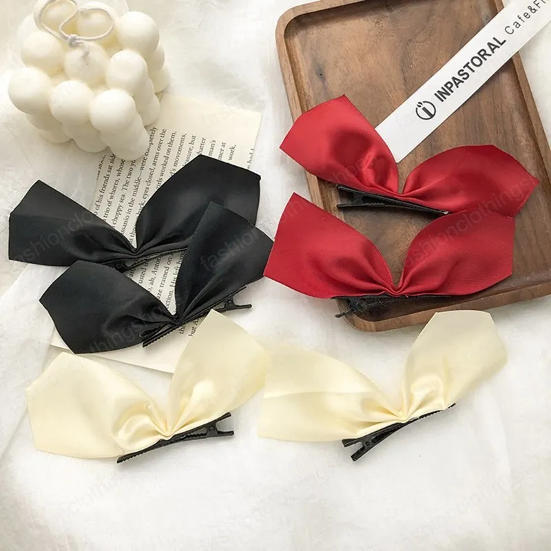 2pcs 흑인 화이트 리본 머리 록 록 클립 빈티지 bowknot 측면 머리 핀 귀여운 소녀 barrettes 여성을위한 머리 장식 머리 액세서리