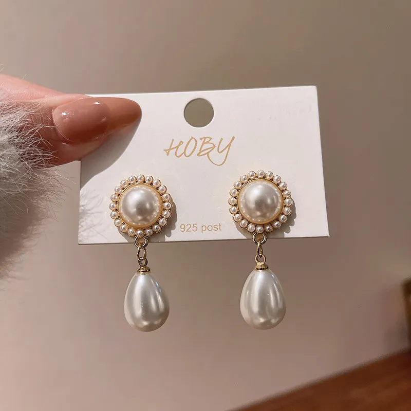 AFSHOR 2022 New Fashion Korean Charm Elegant White Pearl Drop Earrings for Women Bohemian Golden Round Wedding Earrings Jewelry Gift