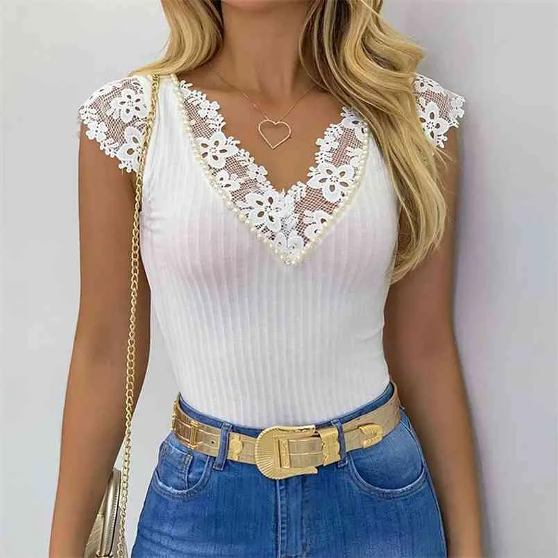 White Summer T-Shirts Women Casual Lace Patchwork Pearl Decor See Through Ladies Tees Sexy V-Neck Sleeveless Slim Pullover Tops 210522