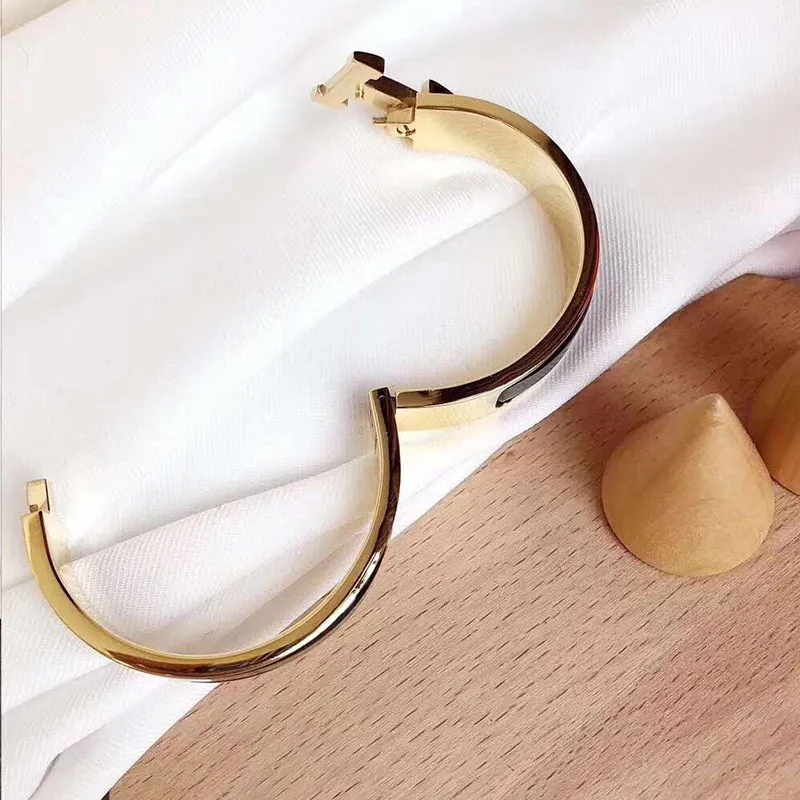 Bangle de colar mulheres aço inoxidável Casal Bracelet Gold Jóias da moda do dia dos namorados Presentes de Natal para acessórios de namorada por atacado