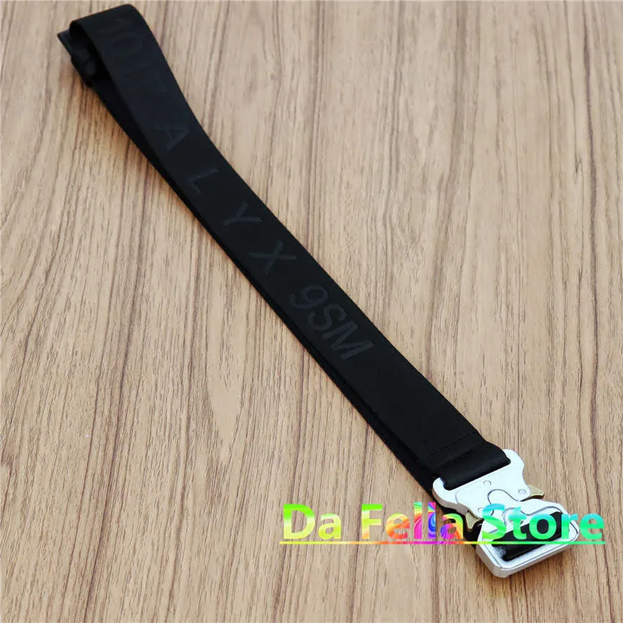 小物 1017-ALYX-.SM AA-U-BT ROLLERCOASTER BELT 1017 ALYX 9SM - Rollercoaster Belt | HBX - Globally Curated