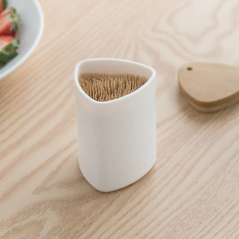حاملي مسواك الأزياء اليابانية مسواك بسيطة يمكن أن صندوق الطعام المنزلية طاولة الطعام المحمولة غطاء خشبي خرطوشة مسواك البلاستيك