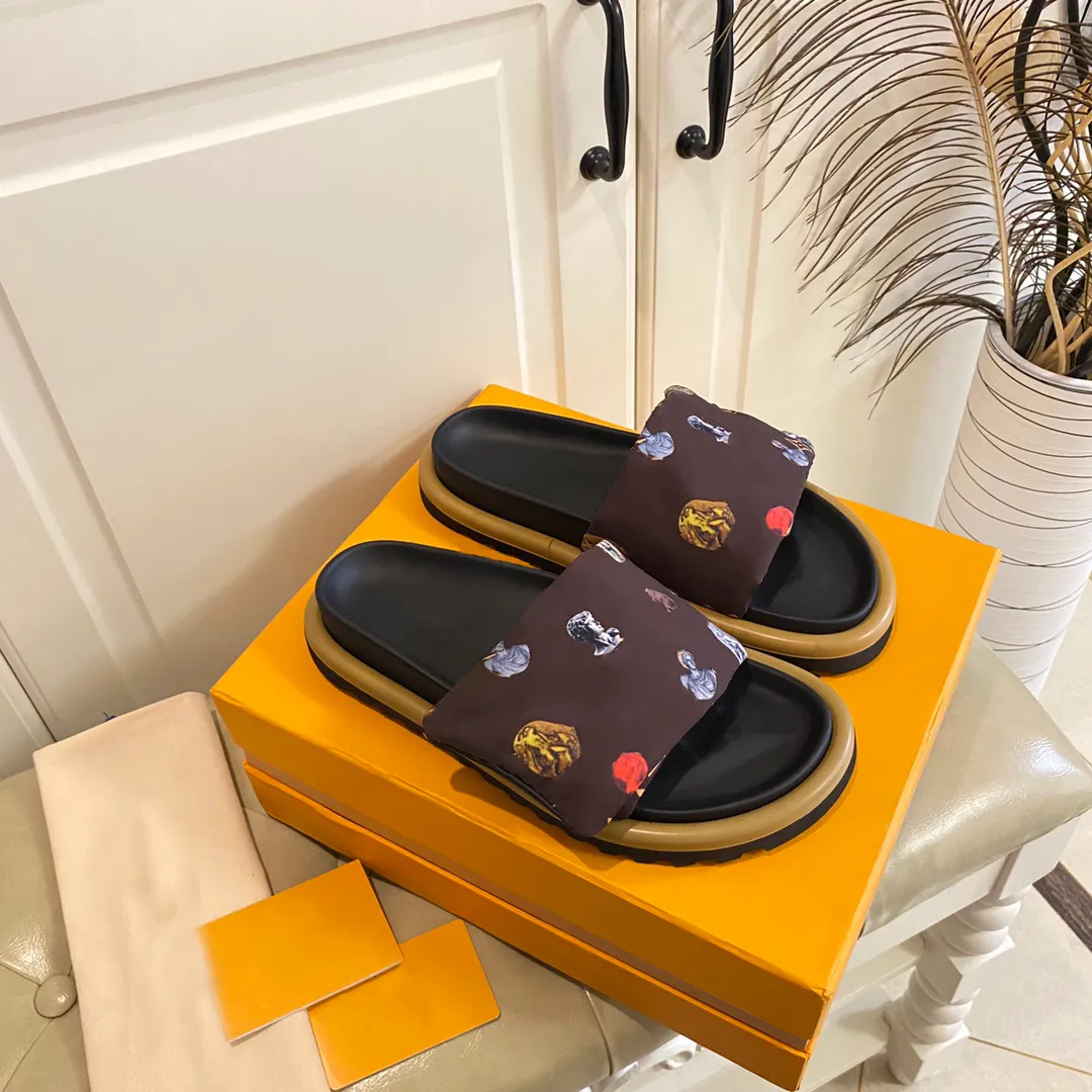 Designer Unisex Pool Pillow Slippers Mules Men Women Fashion Slippers Nylon Wide Strap Filled Soft Down Letter Printed Leather Sunset Flat Sandals