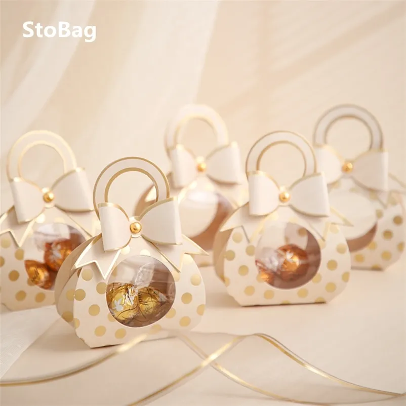 Stobag 20pcs mariage romantique mariage bonbons faveurs boîte créativité spécialement fête d'anniversaire boîtes de chocolat avec fenêtre 210724