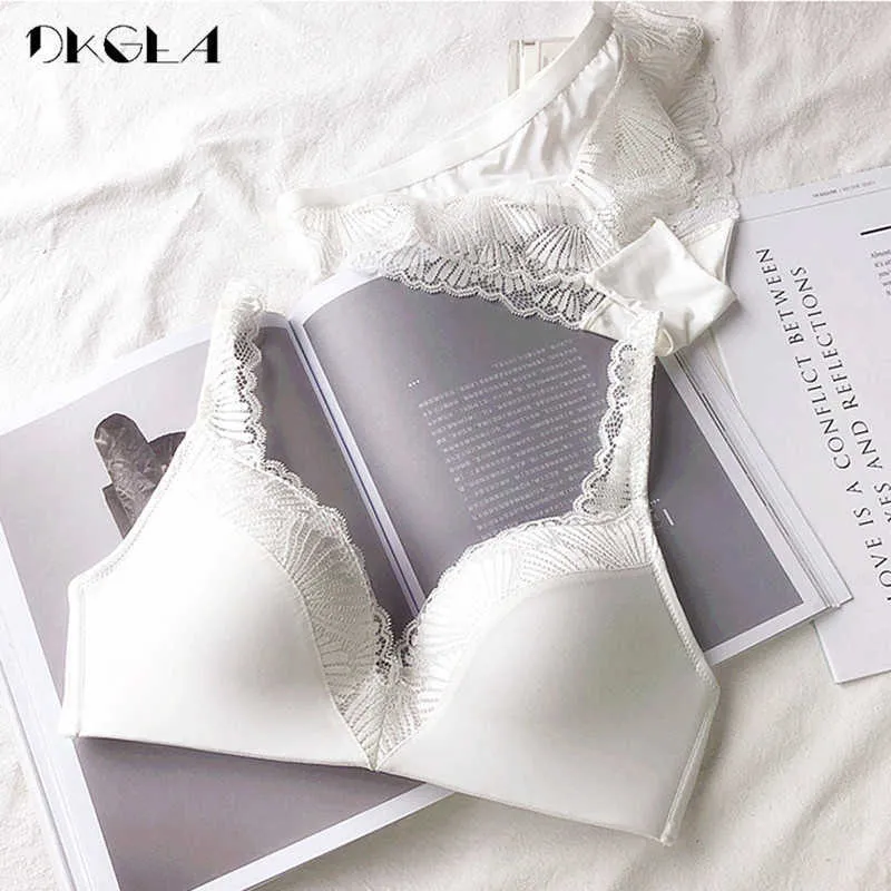 Bras Sets Cotton Bra And Panty Set Deep V Neck Brattle Seamless Panties  Wire Free Women Lingerie Sexy Thin Cup Underwear Suits From Maoyili, $29.43