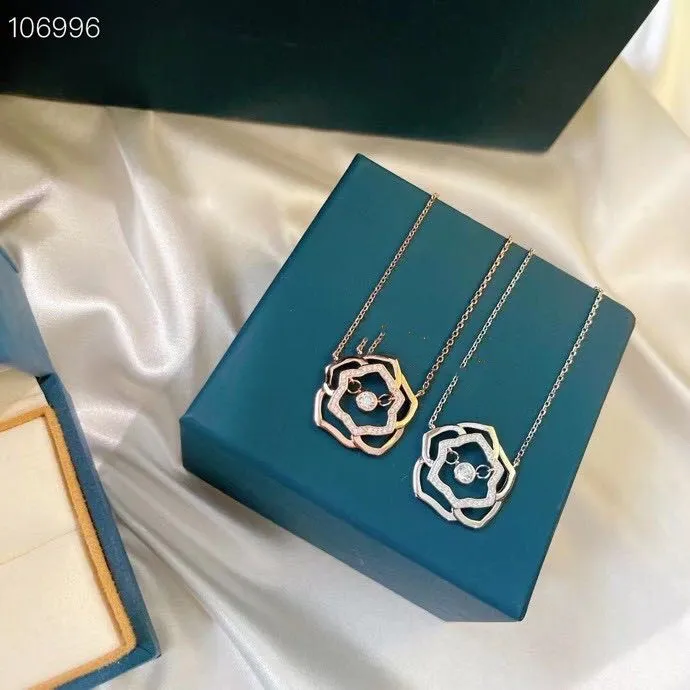 Luxury Brand Pendant Necklaces S925 Sterling Silver Hollow Rose Flower Charm Short Chain Designer Jewelry For Women296s