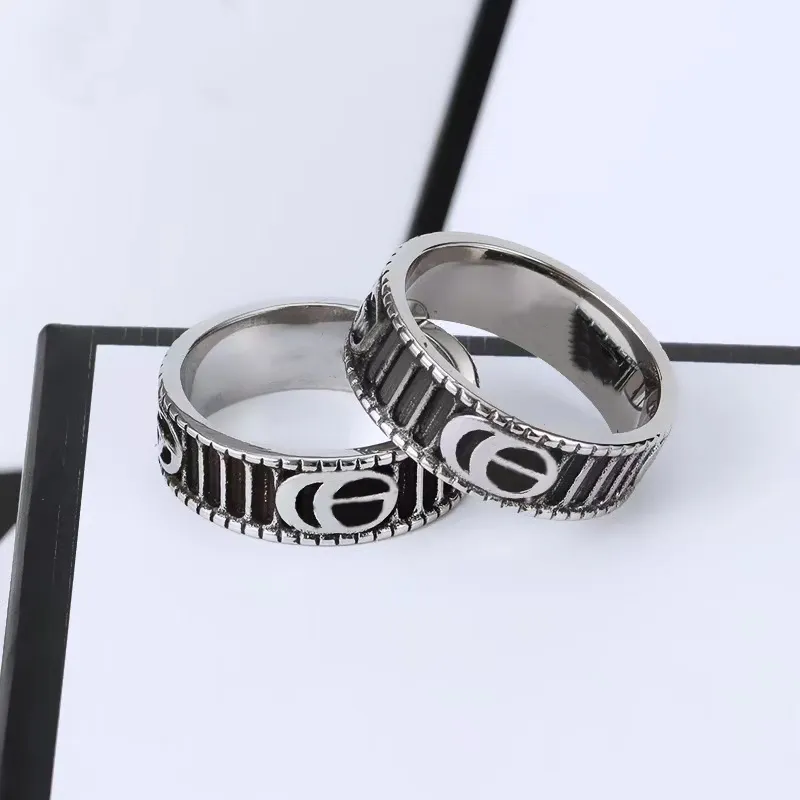 2021 Hoge Kwaliteit Designer Ring Vintage Titanium Stalen Letter Ring Mode-sieraden Herenringen