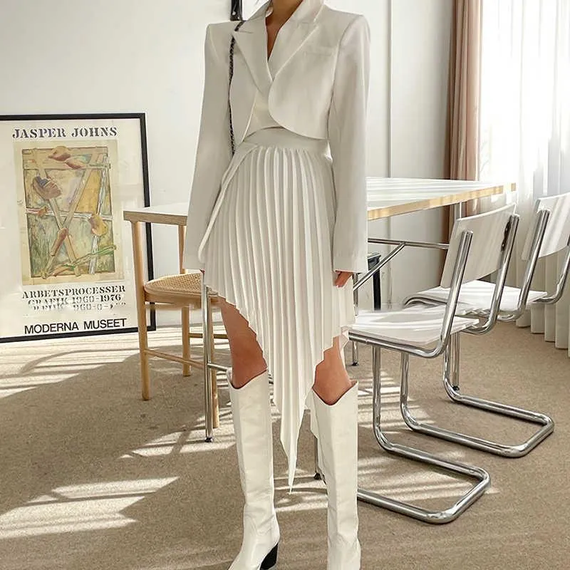 スカート女性カジュアルホワイト白い2ピースセットノッチ付き長袖ブレザーハイウエスト不規則な裾スカートエレガントな韓国のセット