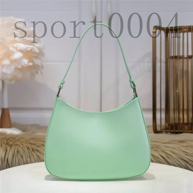 2021 Nouveaux sacs à bandoulière Sacs à main de haute qualité Sac à bandoulière en forme de coeur Décoration Bâche Sac en nylon Sac à provisions en gros