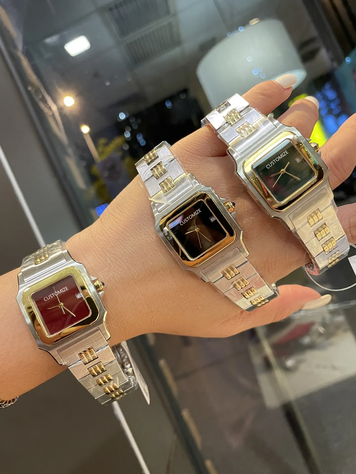 Nieuwe mode dame quartz horloge 28mm twee toon gouden borstel roestvrij staal vrouwen vierkante klok topkwaliteit groen zwart rood wijzerplaat horloge