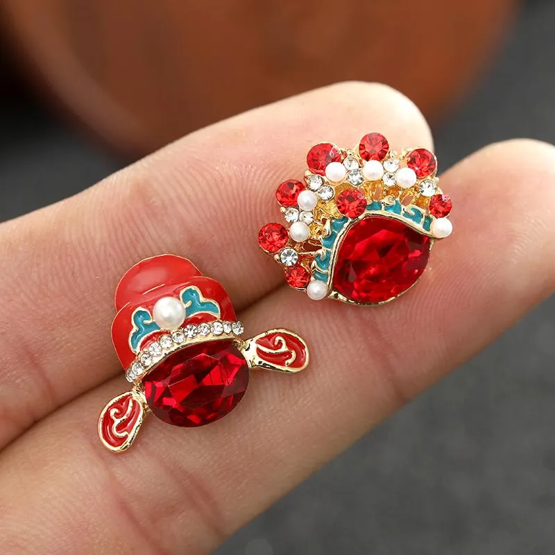 Pins, broscher Kinesiska bröllopshatt Enamel Pins National Culture Badges Klädväska Tecknad Smycken Gift för vänner