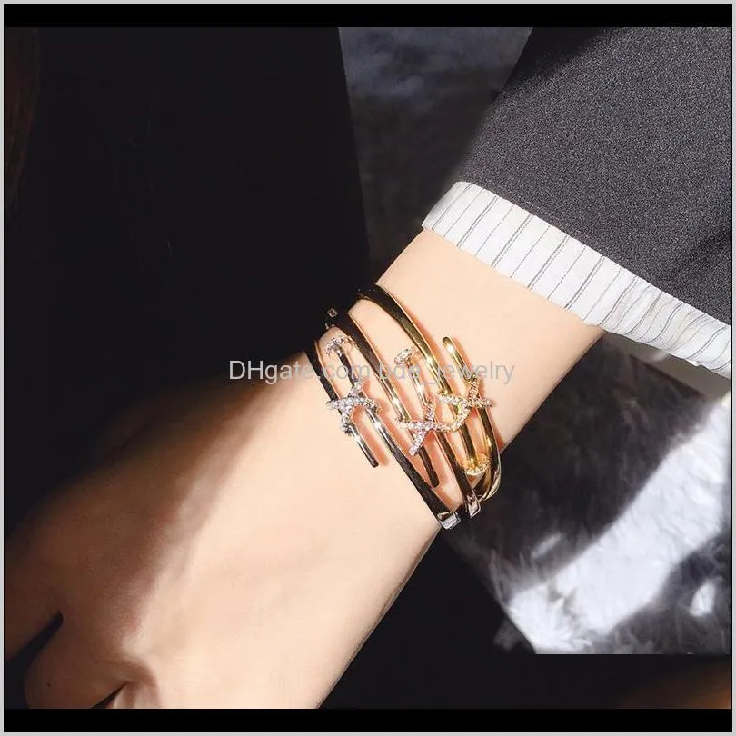 stainless steel nail bracelet inlay diamond screw nail cuff bracelet women men luxury designer jewelry for women with boxs